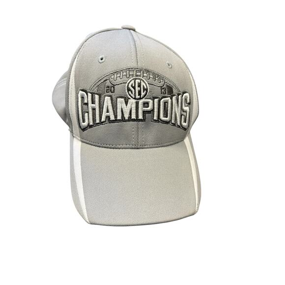 Top of the World Auburn University 2013‎ SEC Champions Embroidered Baseball - Picture 1 of 5